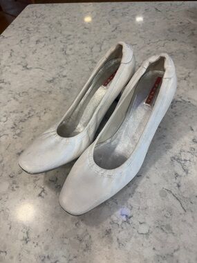 Prada White Leather Round-Toe Heels